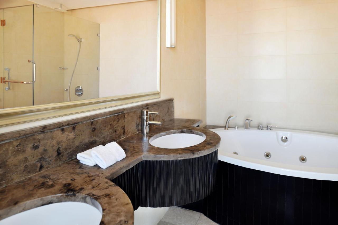 Petra Marriott Hotel Wadi Musa Ngoại thất bức ảnh